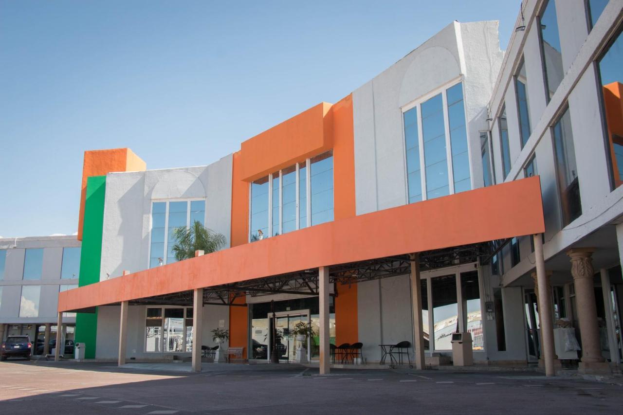 Paraiso Express Torreon Exterior photo