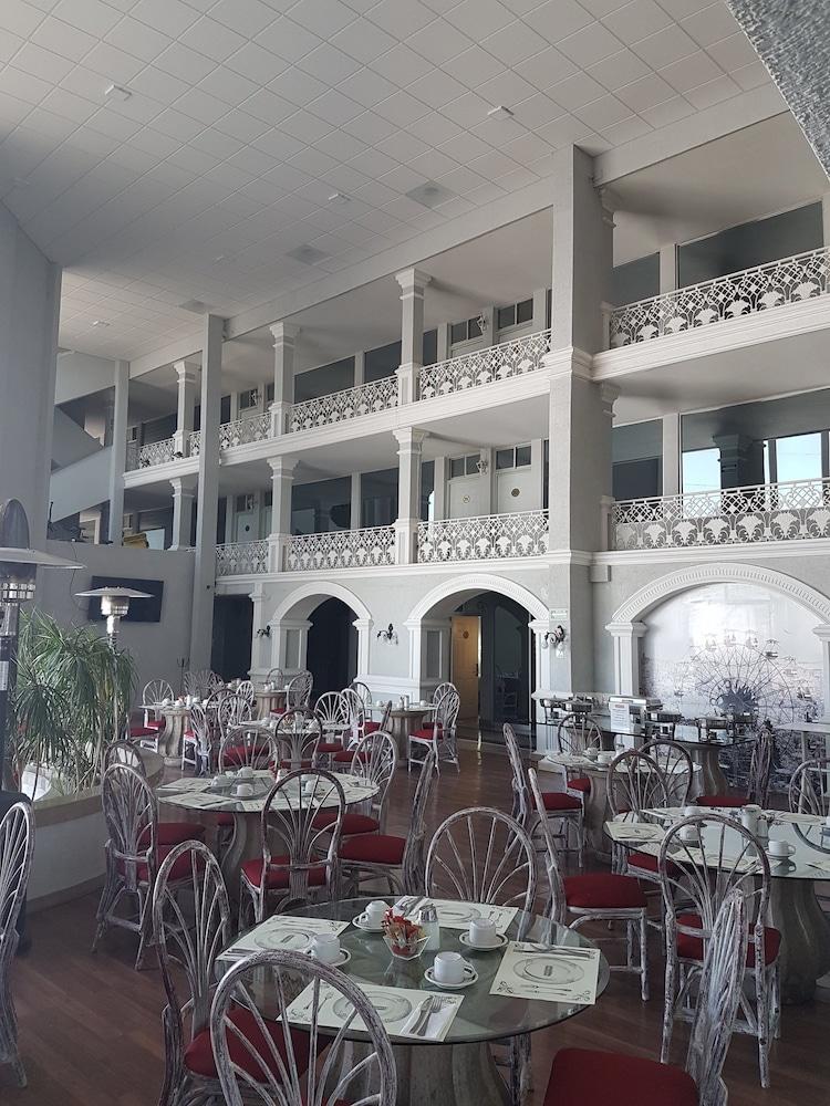 Paraiso Express Torreon Exterior photo