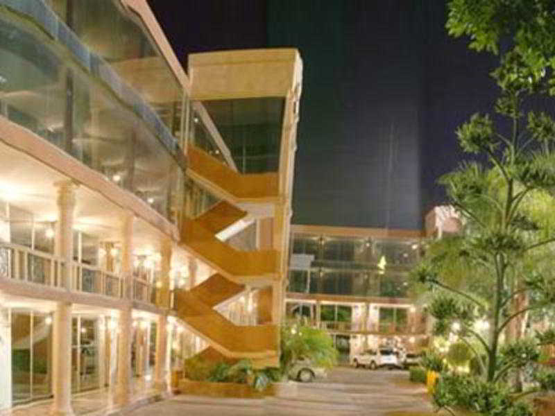 Paraiso Express Torreon Exterior photo